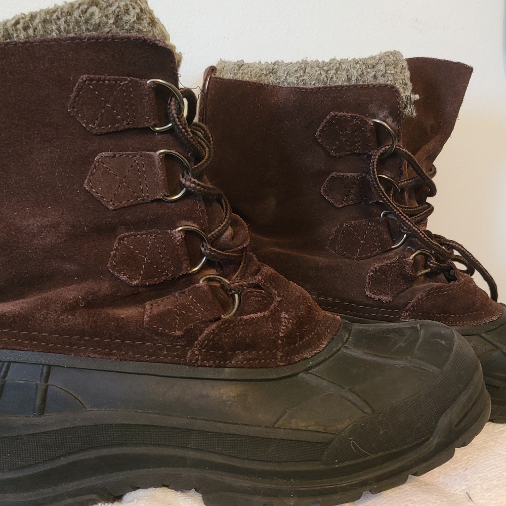 Size 9 Totes thinsulate insulation boots